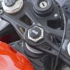 (imagen para) Tapa Tija - BMW S1000RR 2019+, S1000R / M1000RR 2021+, Triumph Trident 660 2021+, Tiger 660 Sport 2022+ / Tiger 800 Sport 2025+