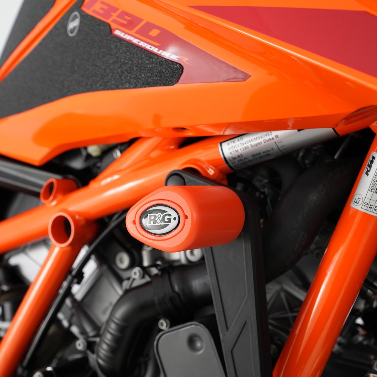 (image for) Aero Crash Protectors, Orange - KTM 1390 Super Duke R (Evo) 2024 onwards