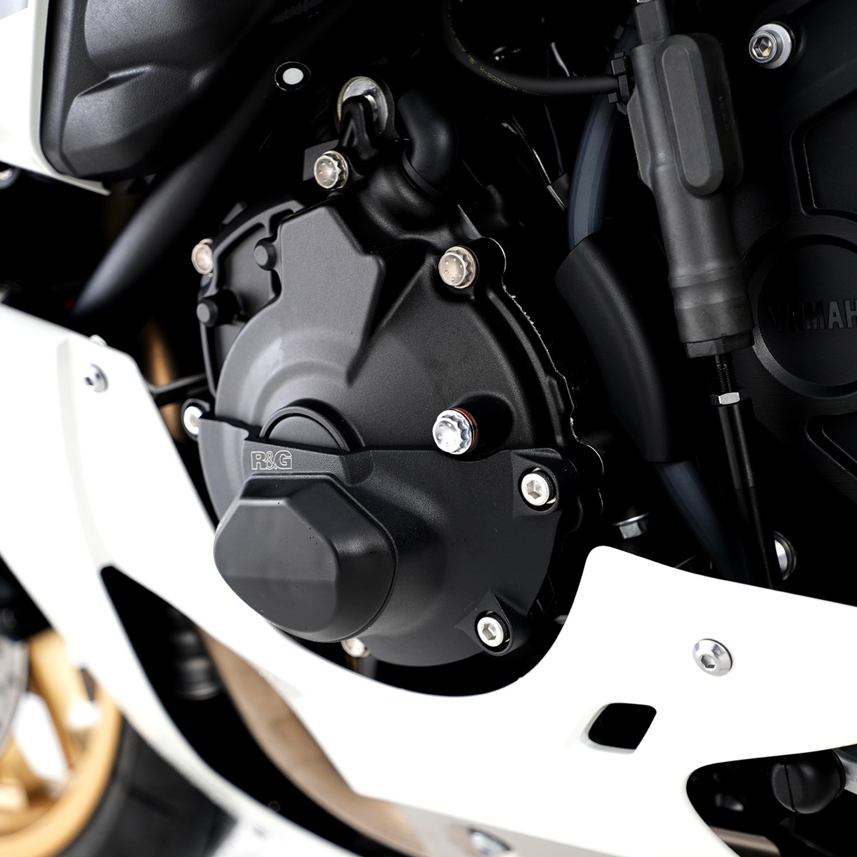 (imagen para) Tapa Protectora del Generador Pro (IZQ) - Yamaha YZF-R1(M) 2015 en adelante