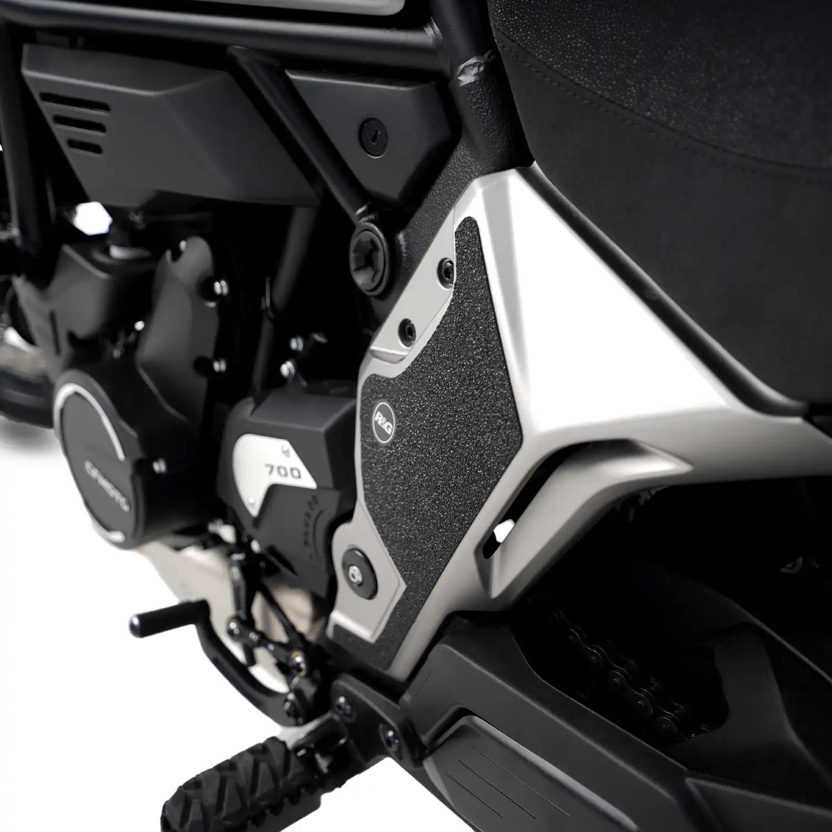 (imagen para) Protectores Anti-Rozaduras (2) - CFMoto 700CL-X Heritage 2021 en adelante / Adventure 2023 en adelante