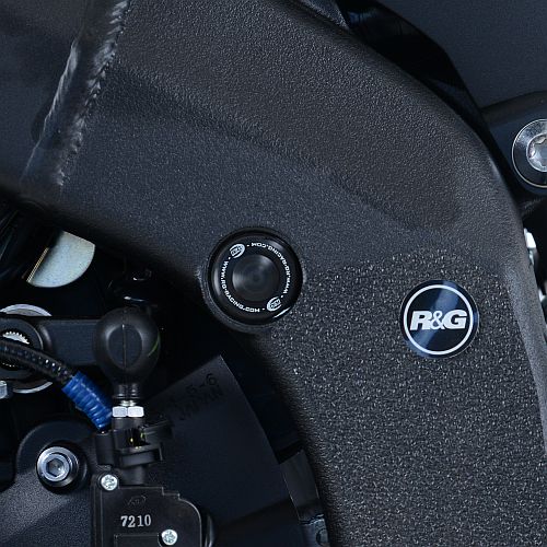 (imagen para) Tapon de Chasis (1) IZQ - Yamaha YZF-R6 2017 en adelante