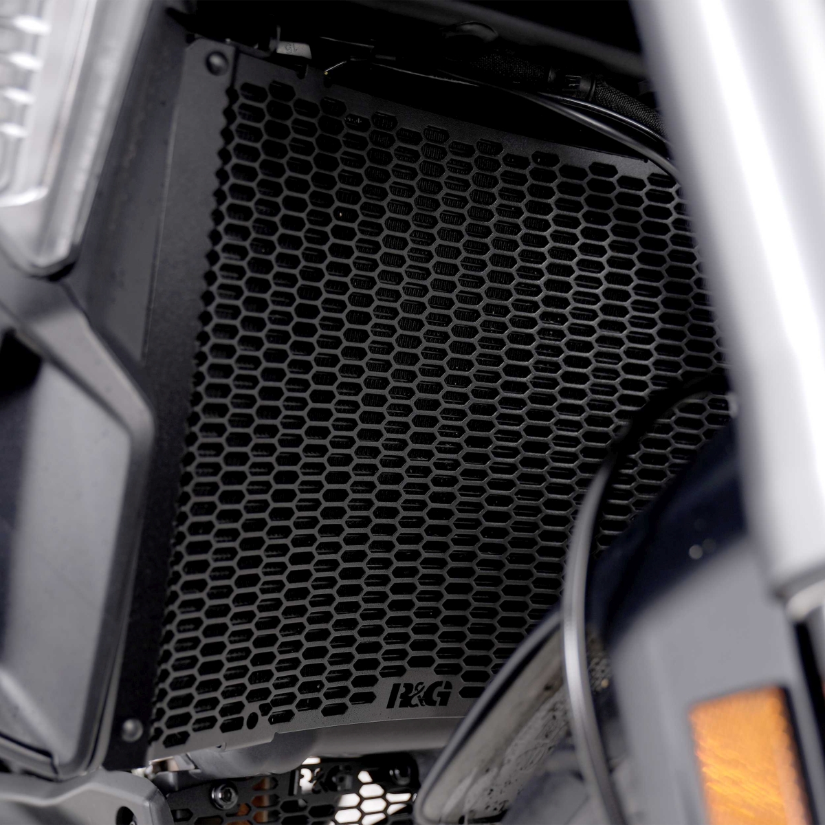 (imagen para) Protector de Radiator PRO Negro - Ducati Multistrada V2(S) 2025+